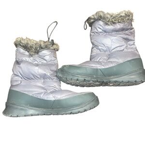 The North Face Gray Waterproof Snow boots SZ 7 Women’s